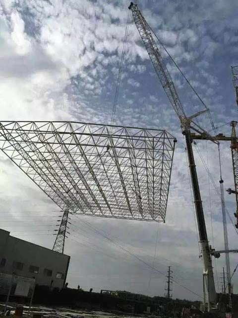 500吨吊装大网架